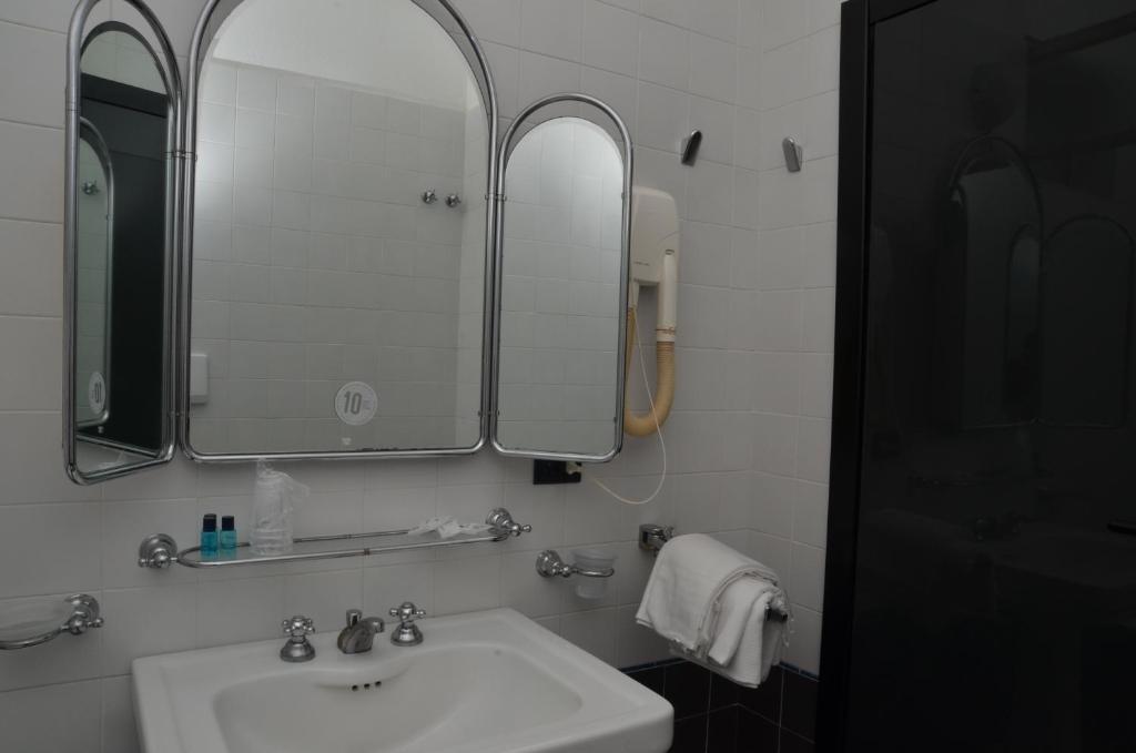 Hotel Terme Castaldi Forio di Ischia الغرفة الصورة